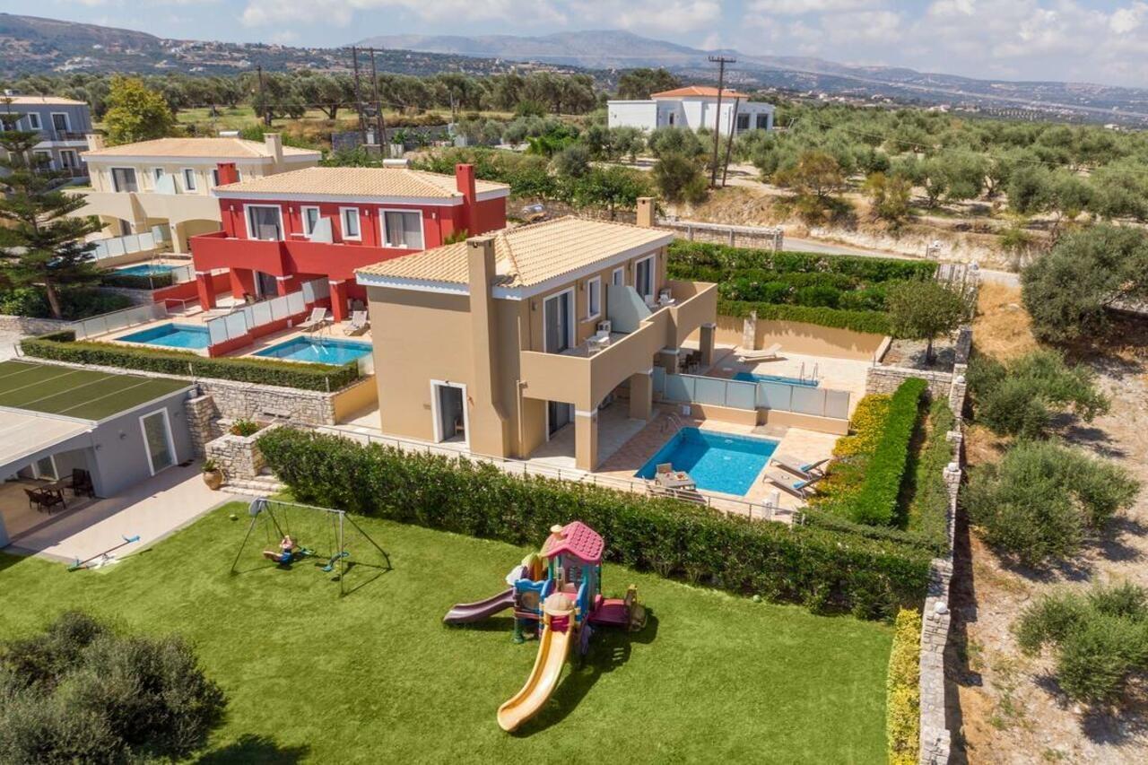 Carme Villas Adelianos Kampos Bagian luar foto